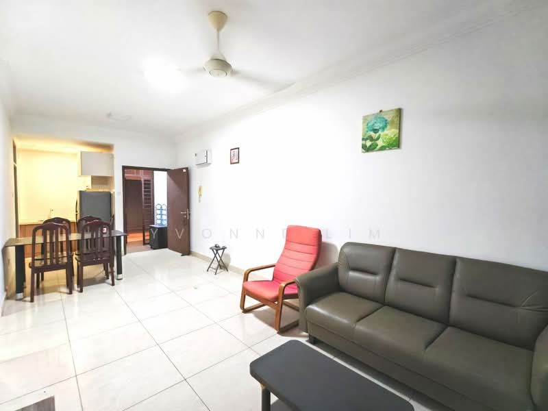 Service Residence for Sale at Pangsapuri Tanah Emas (Golden Sands) - Yvonne Lim - Living Room - PropertyGuru.com.my