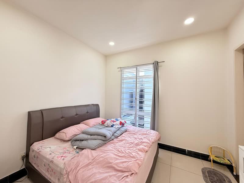 Cluster House for Sale in Setia Tropika (Johor Bahru) - KT Tan - Bedroom - PropertyGuru.com.my