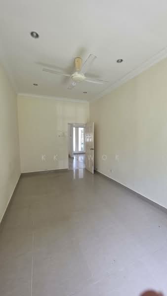 Rumah Banglo untuk Dijual di Tanjung Bungah (Penang) - KK Kwok - Living Room - PropertyGuru.com.my