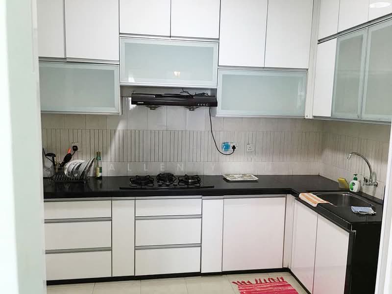 Kondominium untuk Dijual di Bayswater Resort Condominium - Allen Yeoh - Kitchen - PropertyGuru.com.my