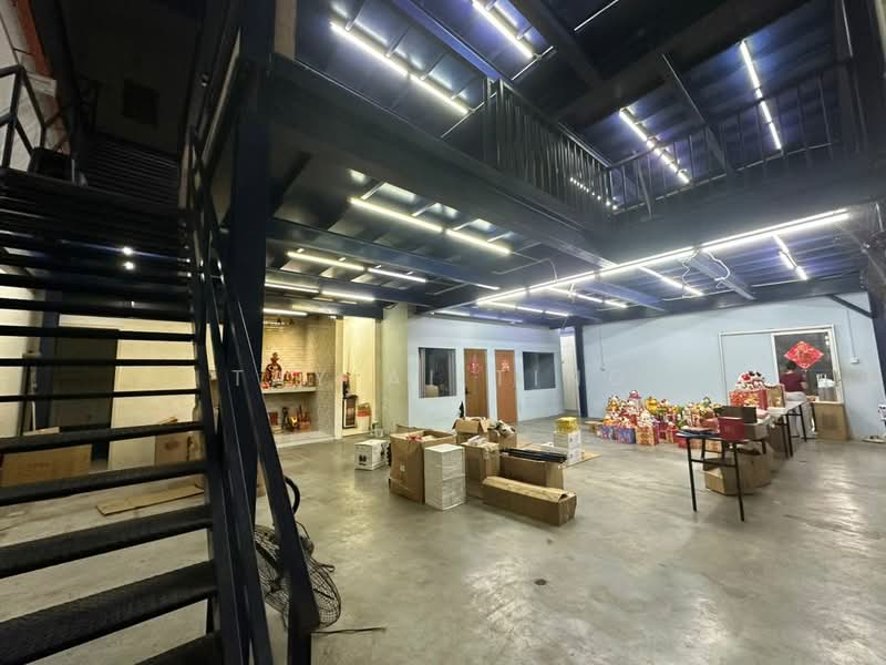 Factory for Rent in Eco Business Park 2 Senai (Senai) - Tay Ai Ting - Interior - PropertyGuru.com.my