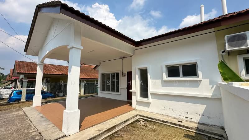 Rumah Berkembar untuk Dijual di Bandar Baru Salak Tinggi (Sepang) - Firdaus Hamidun - PropertyGuru.com.my