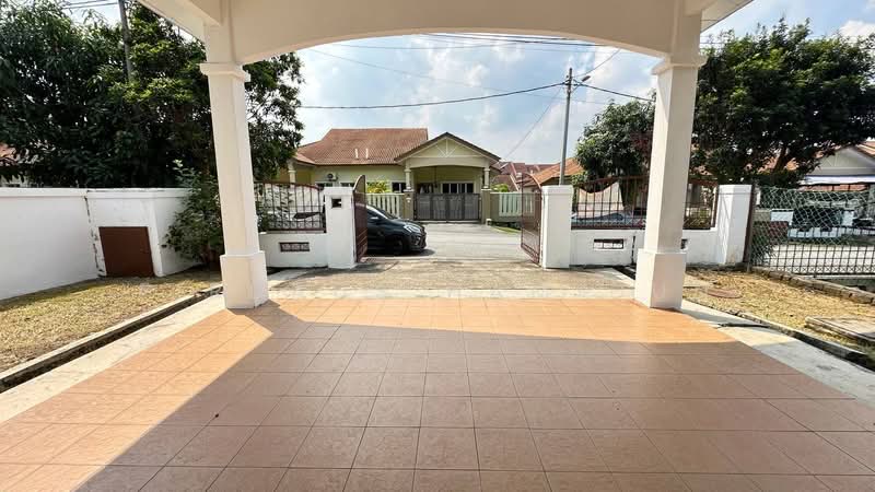 Rumah Berkembar untuk Dijual di Bandar Baru Salak Tinggi (Sepang) - Firdaus Hamidun - PropertyGuru.com.my