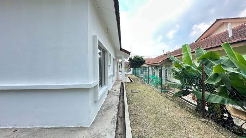 Rumah Berkembar untuk Dijual di Bandar Baru Salak Tinggi (Sepang) - Firdaus Hamidun - PropertyGuru.com.my