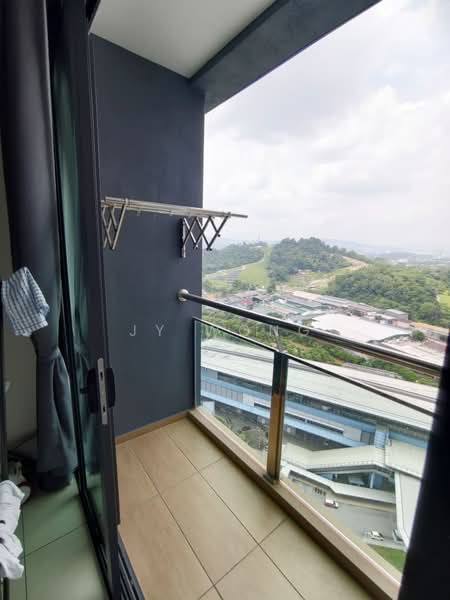 Servis Apartment untuk Disewa di B11 Parkland Residence - JY Wong - Balcony - PropertyGuru.com.my