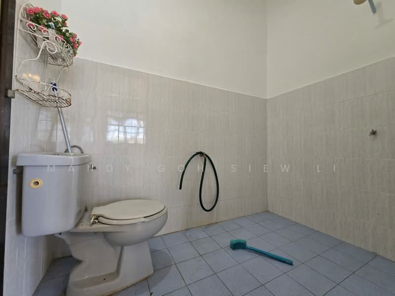 Rumah Teres 2 Tingkat untuk Dijual di Skudai (Johor) - Mandy Goh Siew Li - Bathroom - PropertyGuru.com.my