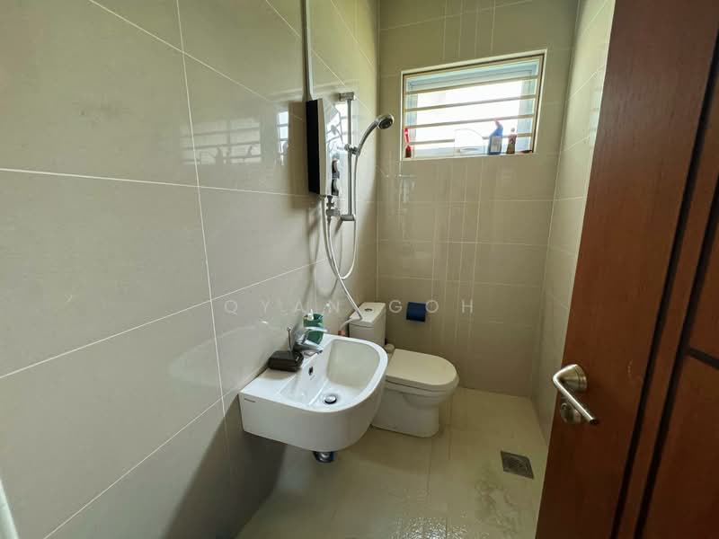 Semi-Detached House for Sale in Minden Heights (Gelugor) - Qyan Goh - Bathroom - PropertyGuru.com.my