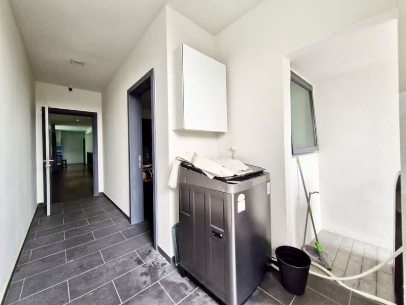 Rumah Teres untuk Disewa di Desa Parkcity (Kuala Lumpur) - YP Tan - Corridor - PropertyGuru.com.my