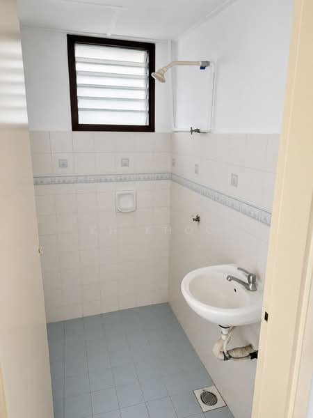 Apartment for Rent at Subang Perdana Goodyear Court 5 - KH Khoo - Bathroom - PropertyGuru.com.my