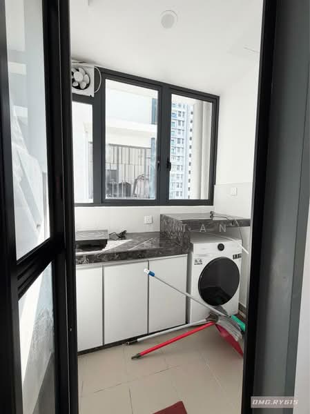 Servis Apartment untuk Disewa di TRIO By Setia - Rylin Tan - Balcony - PropertyGuru.com.my