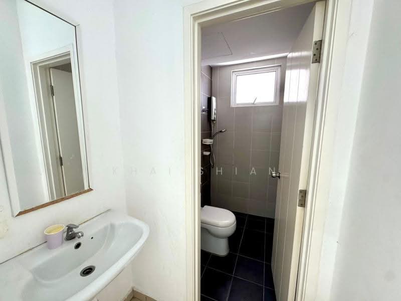 Kondominium untuk Disewa di Arena Residence - Khai Shian - Bathroom - PropertyGuru.com.my