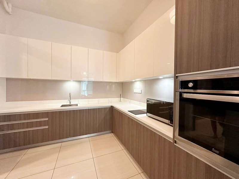 Kondominium untuk Dijual di The LIGHT COLLECTION II - Allen Yeoh - Kitchen - PropertyGuru.com.my