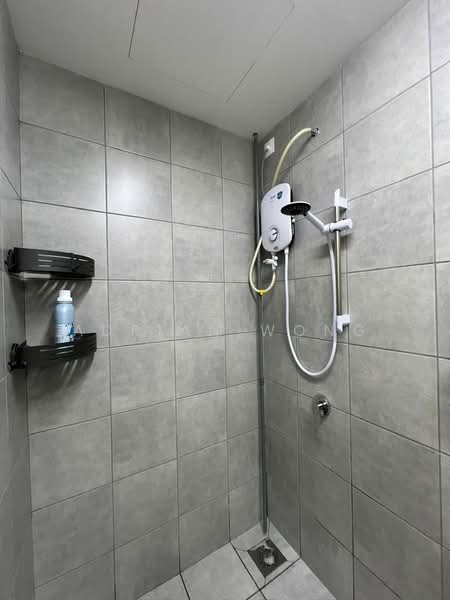 Service Residence for Rent at B11 Parkland Residence - Adrian Wong - Bathroom - PropertyGuru.com.my
