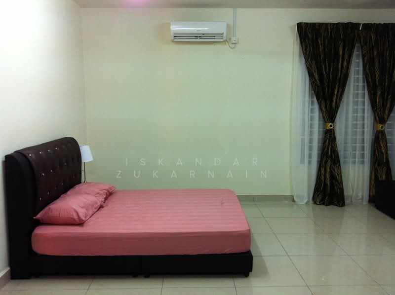 Semi-Detached House for Sale in Pengerang (Johor) - Iskandar Zukarnain - Bedroom - PropertyGuru.com.my