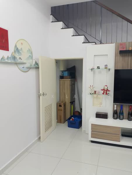 Rumah Teres 2-Tingkat untuk Disewa di Eco Forest (Semenyih) - CK Law - Living Room - PropertyGuru.com.my