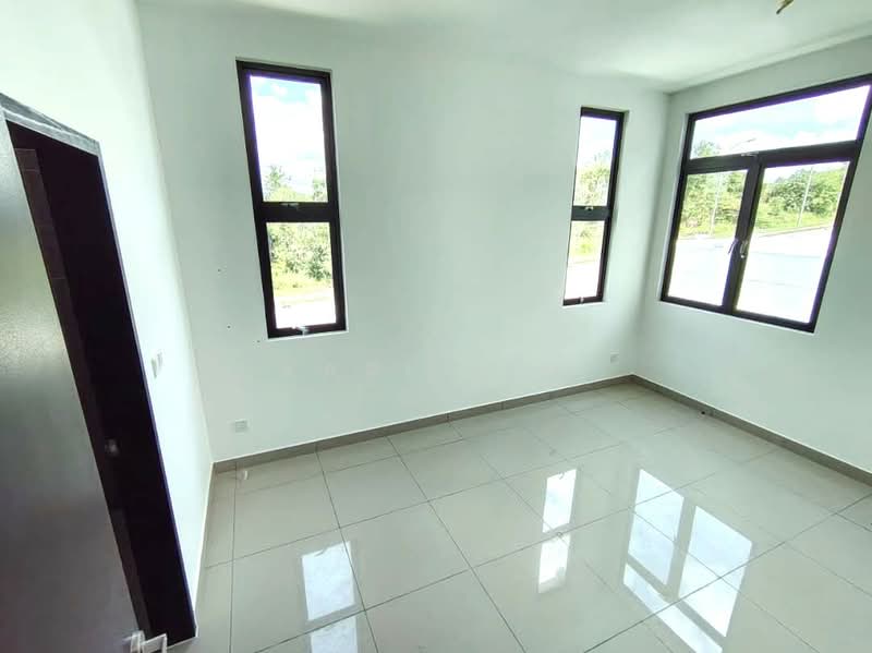 Rumah Teres 2 Tingkat untuk Dijual di Taman Pelangi Indah (Ulu Tiram) - Karl Lim - Interior - PropertyGuru.com.my