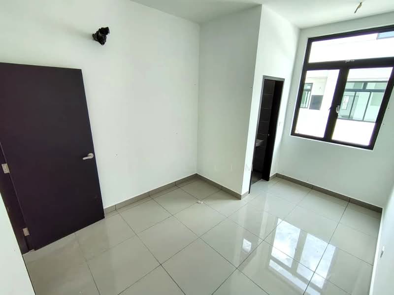 Rumah Teres 2 Tingkat untuk Dijual di Taman Pelangi Indah (Ulu Tiram) - Karl Lim - Interior - PropertyGuru.com.my