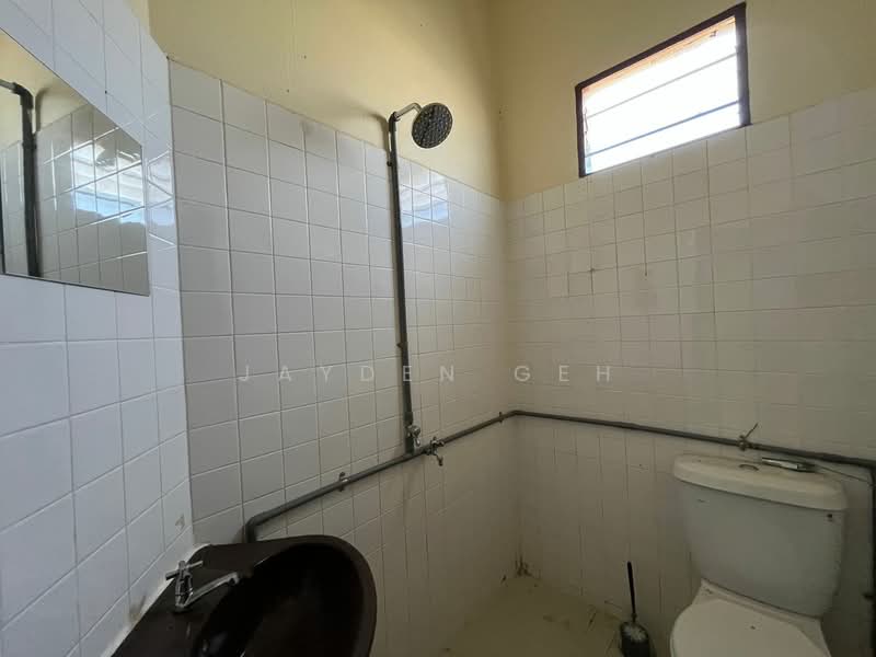 Bungalow for Sale in Taman Malaysia (Alor Setar) - Jayden Geh - Bathroom - PropertyGuru.com.my