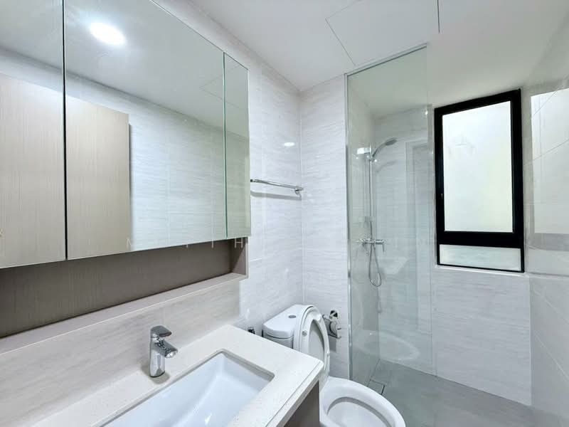 Servis Apartment untuk Disewa di Baron Residence @ Lake City - Matthew Chin - Bathroom - PropertyGuru.com.my