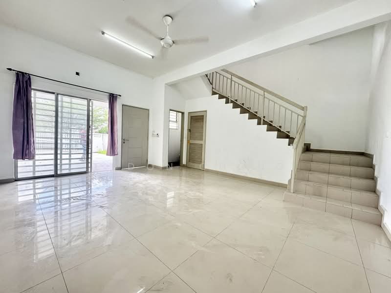 Rumah Teres 2.5 Tingkat untuk Disewa di Taman Semenyih Indah (Semenyih) - Eldon Chong - Living Room - PropertyGuru.com.my