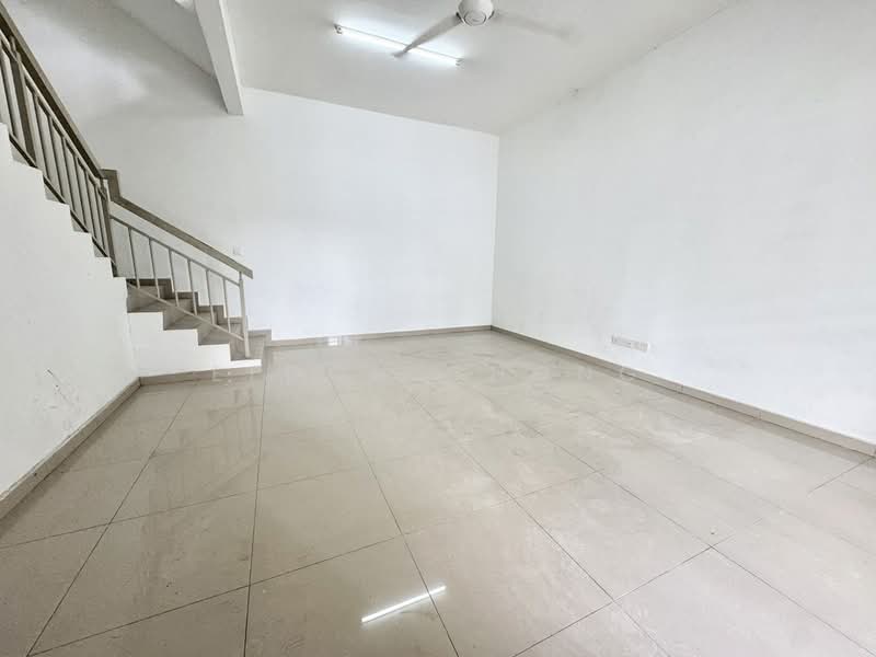 Rumah Teres 2.5 Tingkat untuk Disewa di Taman Semenyih Indah (Semenyih) - Eldon Chong - Interior - PropertyGuru.com.my