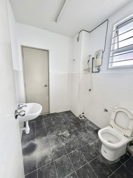 Rumah Teres 2.5 Tingkat untuk Disewa di Taman Semenyih Indah (Semenyih) - Eldon Chong - Bathroom - PropertyGuru.com.my