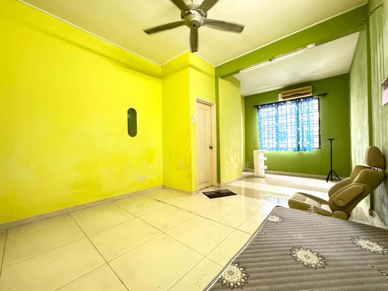 2-storey Terraced House for Sale in Bandar Puteri Puchong (Puchong) - Jayden Lee - Living Room - PropertyGuru.com.my