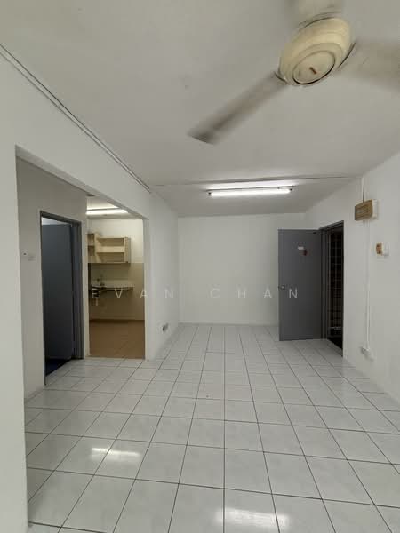 Apartment for Sale at Apartment Bayu - Evan Chan - Living Room - PropertyGuru.com.my