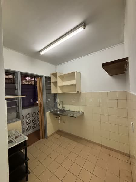 Apartment for Sale at Apartment Bayu - Evan Chan - Kitchen - PropertyGuru.com.my