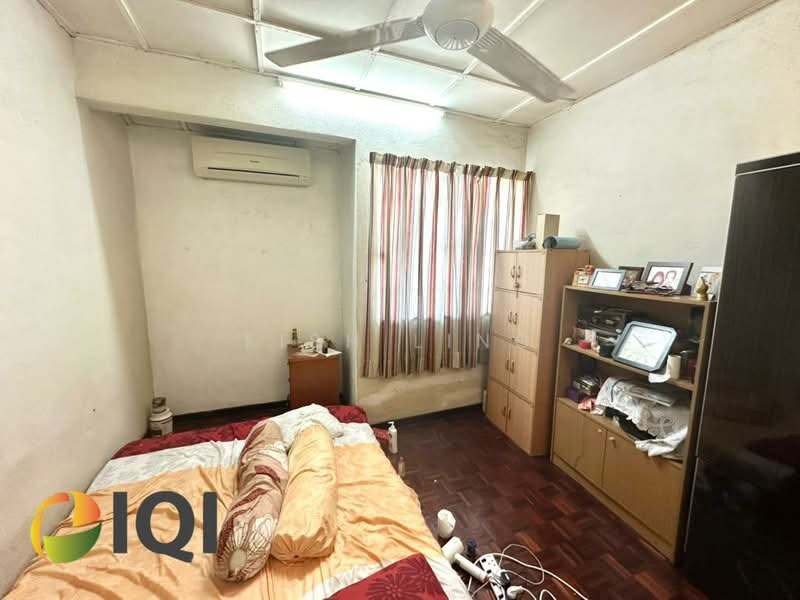 Rumah Teres 2 Tingkat untuk Dijual di Taman Desa Damai (Bukit Mertajam) - Fish Ling - Bedroom - PropertyGuru.com.my