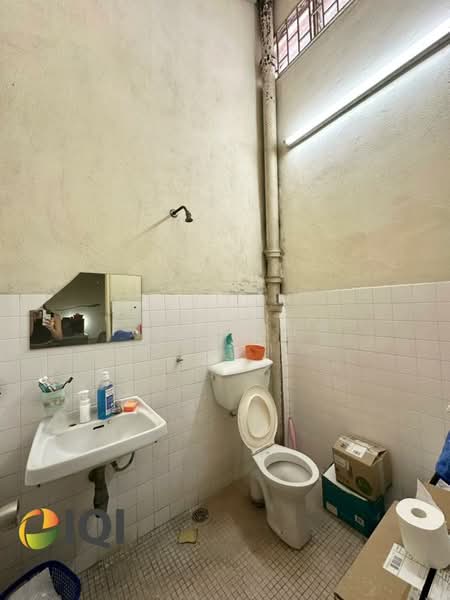 Rumah Teres 2 Tingkat untuk Dijual di Taman Desa Damai (Bukit Mertajam) - Fish Ling - Bathroom - PropertyGuru.com.my
