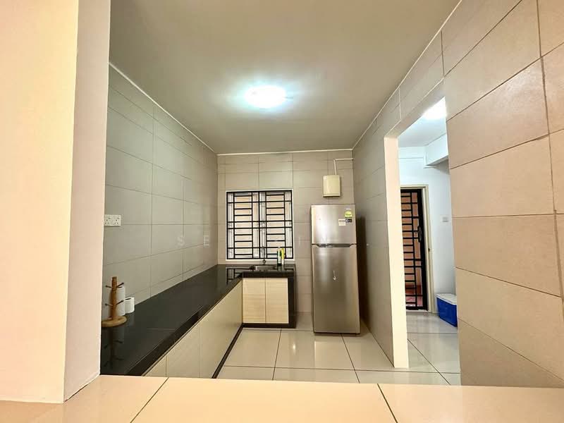 Pangsapuri untuk Dijual di Larkin Residence - See Yin . - Kitchen - PropertyGuru.com.my