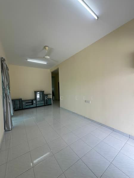 Rumah Teres 1 Tingkat untuk Disewa di Bandar Indahpura (Kulai) - Eric Lee - Living Room - PropertyGuru.com.my