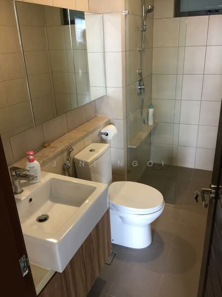Condominium for Rent at The WaterEdge (Pinggiran Air) - Jane Ngoi - Bathroom - PropertyGuru.com.my