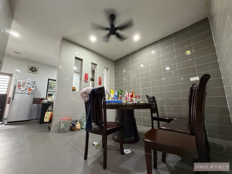 2-storey Terraced House for Sale in Kota Bayuemas (Klang) - KH Chong - Kitchen - PropertyGuru.com.my