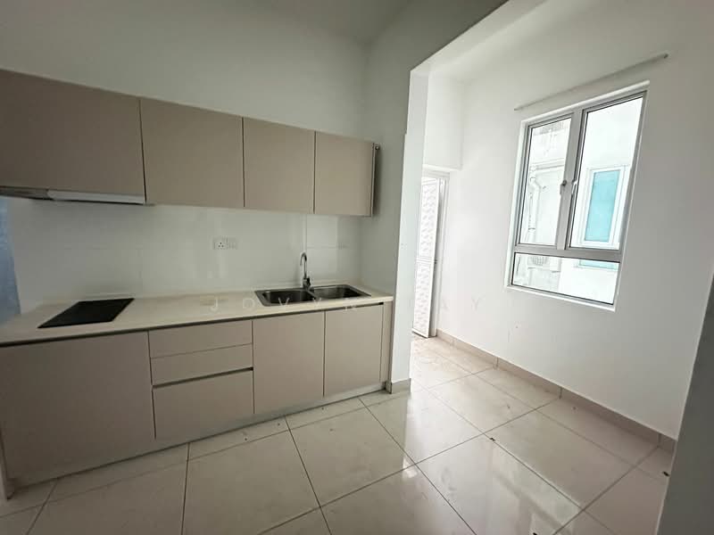 Service Residence for Sale at Vida Heights - Jovyn Tay - Kitchen - PropertyGuru.com.my