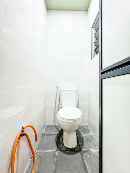 2-storey Terraced House for Sale in Taman Sri Medan (Petaling Jaya) - Ilman Nahri - Bathroom - PropertyGuru.com.my