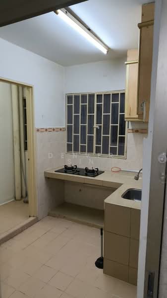 Kondominium untuk Dijual di Ketumbar Heights - Denver Sin - Kitchen - PropertyGuru.com.my