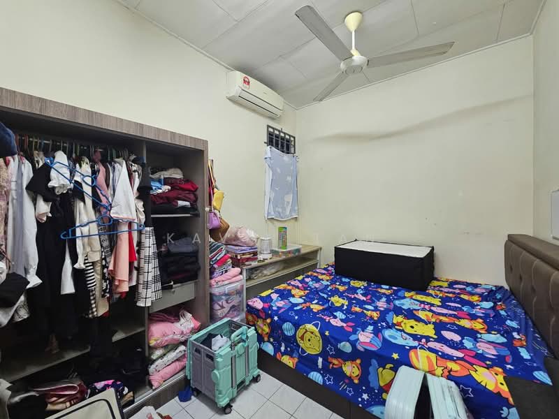 Semi-Detached House for Sale in Taman Megah Ria (Masai) - Kavin Tan - Bedroom - PropertyGuru.com.my