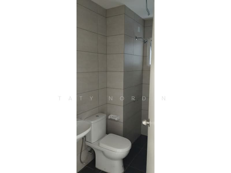 Service Residence for Rent at Residensi Rimbun @ Canopy Hills - Taty Nordin - Bathroom - PropertyGuru.com.my