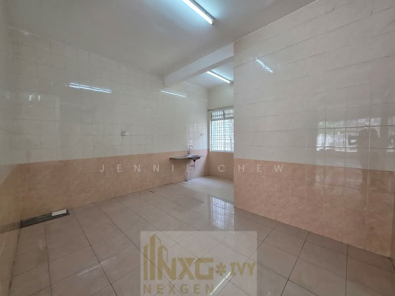 Rumah Teres untuk Dijual di Bandar Bukit Tinggi 2 (Klang) - Jennie Chew - Kitchen - PropertyGuru.com.my