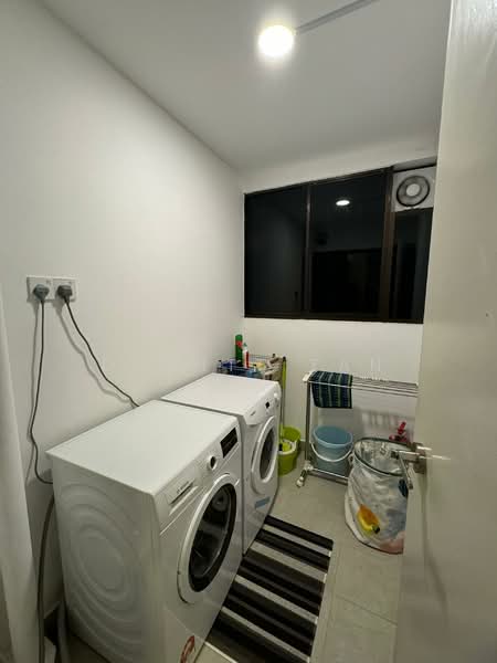 Servis Apartment untuk Disewa di Setia City Residences - Dawitt Tan - Laundry Area - PropertyGuru.com.my