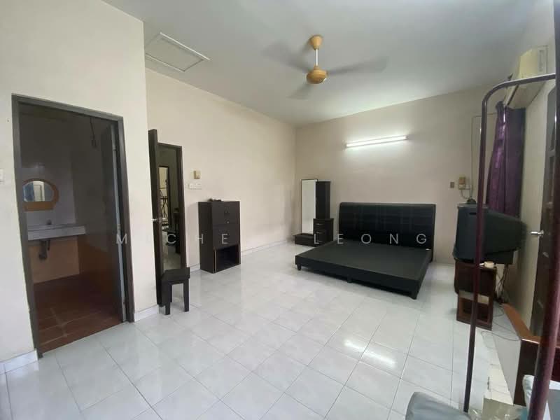 2-storey Terraced House for Sale in Taman Rasi Jaya (Menglembu) - Michele Leong - Bedroom - PropertyGuru.com.my