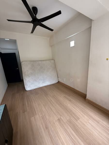Kondominium untuk Dijual di Midlands Condo - Vick Teoh - Bedroom - PropertyGuru.com.my