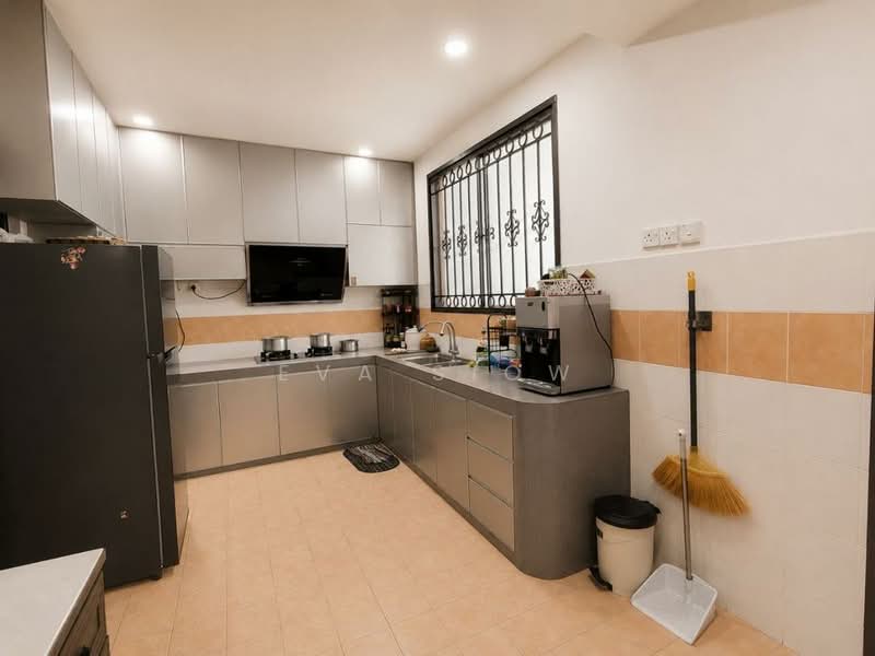 1-storey Terraced House for Sale in Taman Kempas Indah (Tebrau) - Eva Siow - Kitchen - PropertyGuru.com.my