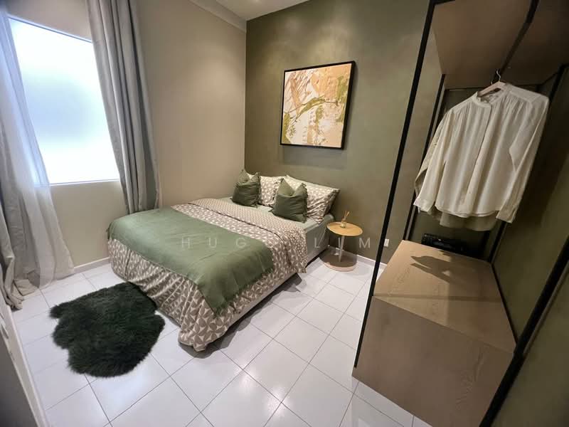Service Residence for Sale at D'Nuri Residences @ Kwasa Damansara - Hugo Lim - Bedroom - PropertyGuru.com.my