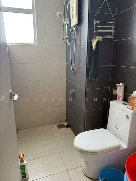 Service Residence for Sale at Manhattan Soho - Sharon Ong - Bathroom - PropertyGuru.com.my