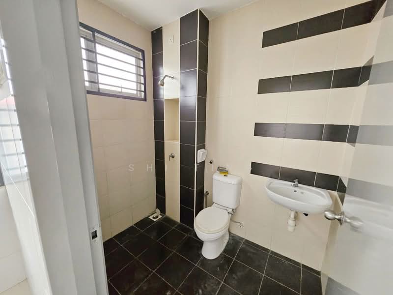 2-storey Terraced House for Sale in Taman Seri Austin (Tebrau) - Shi Ting - PropertyGuru.com.my