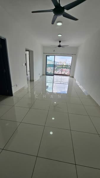 Kondominium untuk Dijual di The Holmes 2 - KINKI CHAN - Living Room - PropertyGuru.com.my