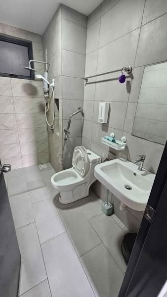 Kondominium untuk Dijual di The Holmes 2 - KINKI CHAN - Bathroom - PropertyGuru.com.my